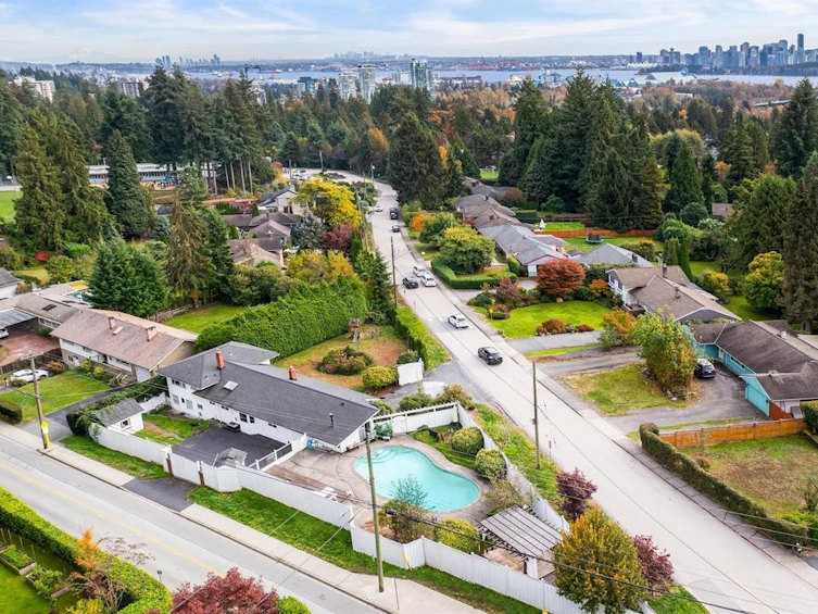 695 Burley Drive, West Vancouver, BC, V7T 1Z3 - 18