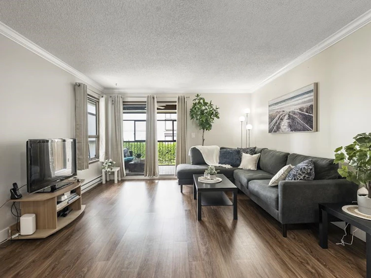206-1480 Vidal Street, Surrey, BC, V4B 3T7 - 2