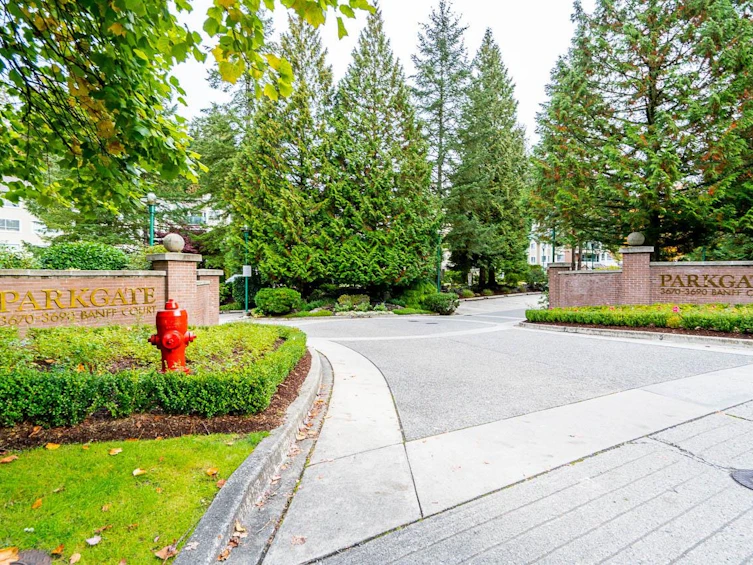 210-3670 Banff Court, North Vancouver, BC, V7H 2Y7 - 5