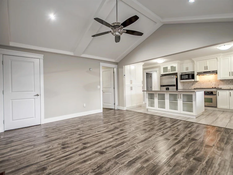 12609 98 Avenue, Surrey, BC, V3W 2Y7 - 12