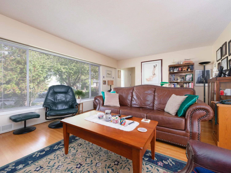 3726 Peter Street, Burnaby, BC, V5J 1N4 - 3