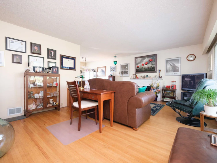 3726 Peter Street, Burnaby, BC, V5J 1N4 - 5