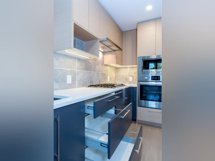 212-8888 Osler Street, Vancouver, BC, V6P 4G2 - 18