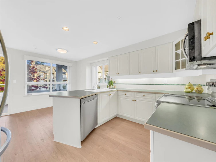 205-5500 13a Avenue, Delta, BC, V4M 2E7 - 9
