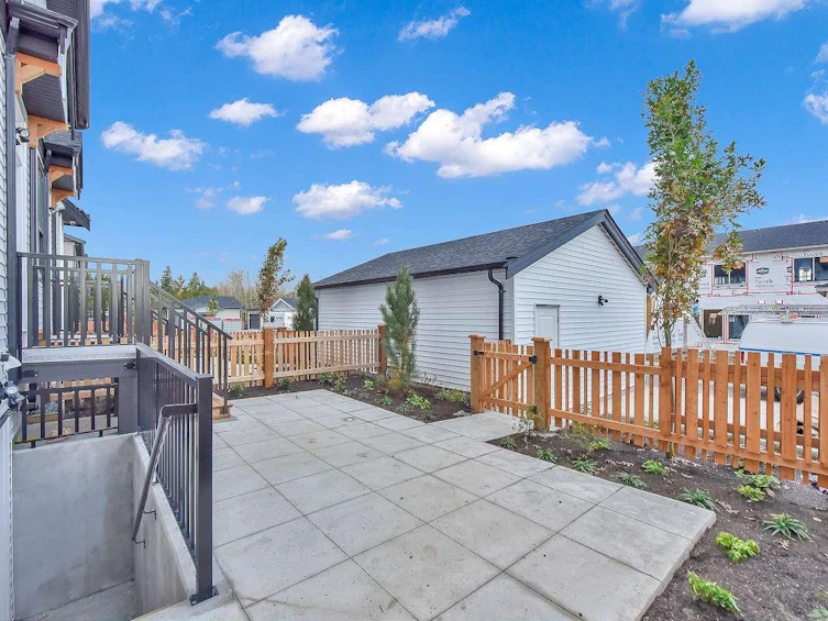 20517 74b Avenue, Langley, BC, V2Y 1V5 - 38