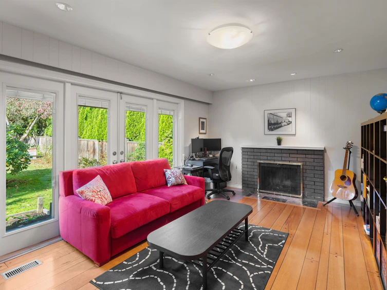 2 Tamath Crescent, Vancouver, BC, V6N 2C9 - 6