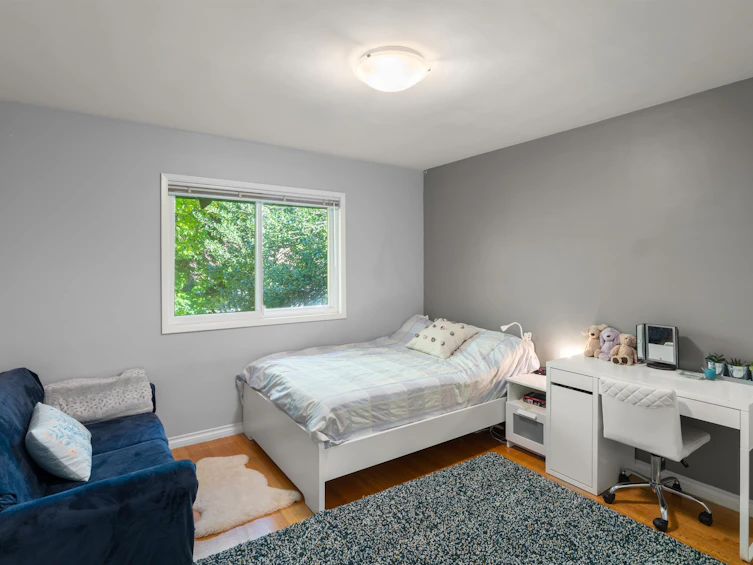 2 Tamath Crescent, Vancouver, BC, V6N 2C9 - 8
