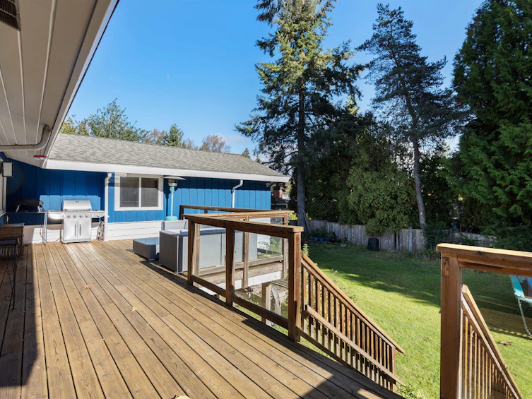 2 Tamath Crescent, Vancouver, BC, V6N 2C9 - 10