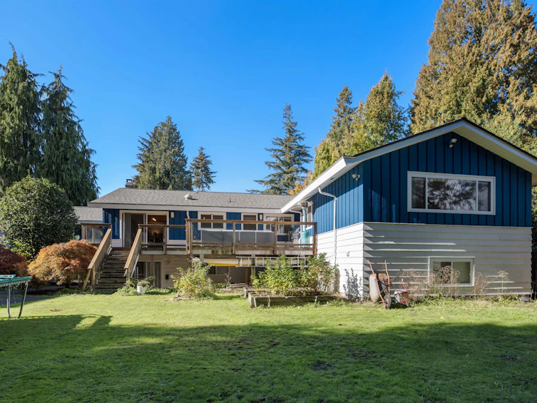 2 Tamath Crescent, Vancouver, BC, V6N 2C9 - 11