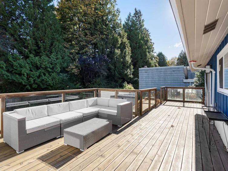 2 Tamath Crescent, Vancouver, BC, V6N 2C9 - 12