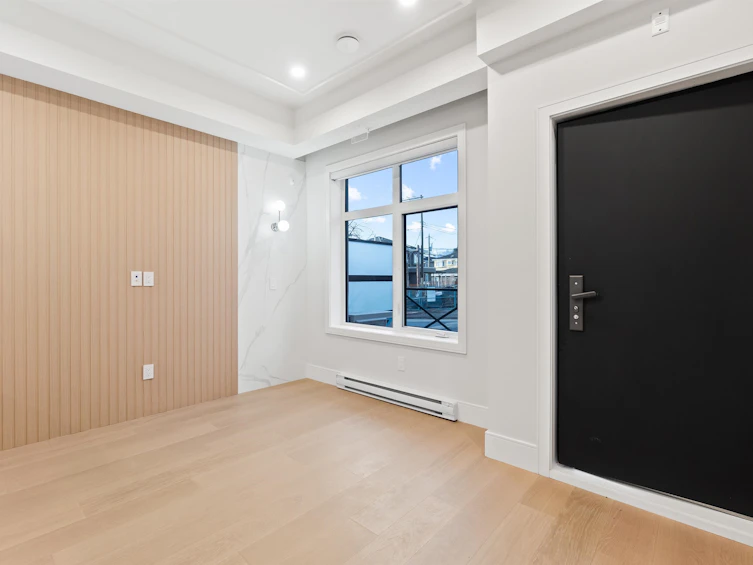 1508 W 61st Avenue, Vancouver, BC, V6P 4Y9 - 3