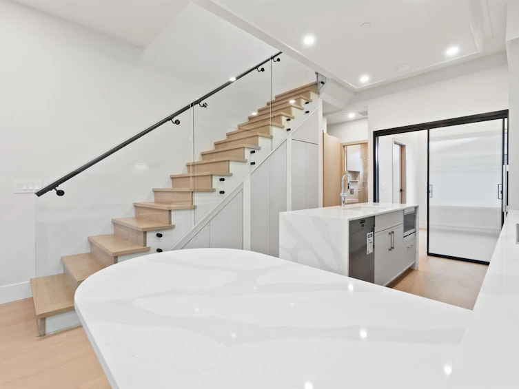 1508 W 61st Avenue, Vancouver, BC, V6P 4Y9 - 5