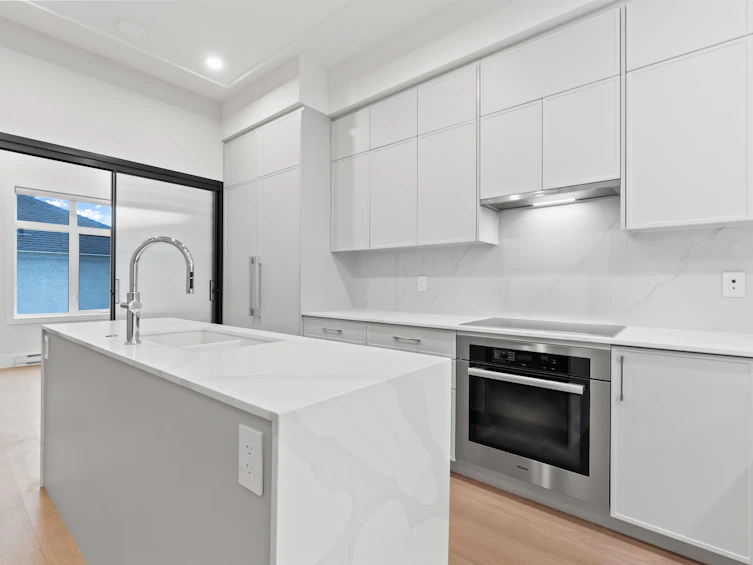 1508 W 61st Avenue, Vancouver, BC, V6P 4Y9 - 6