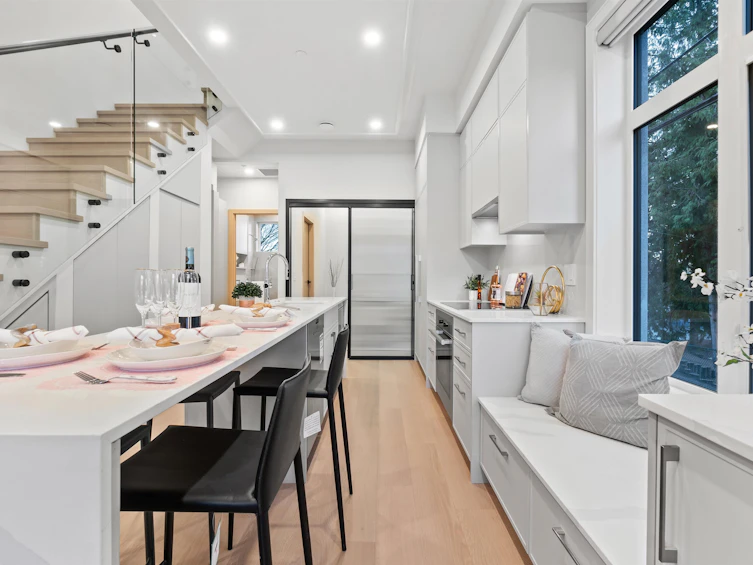 1516 W 61st Avenue, Vancouver, BC, V6P 4Y9 - 5