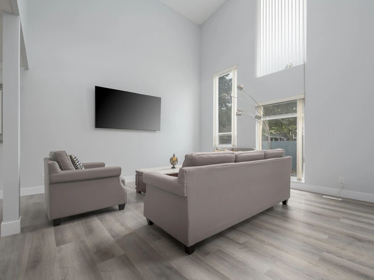 482 Shannon Way, Delta, BC, V4M 2W5 - 4