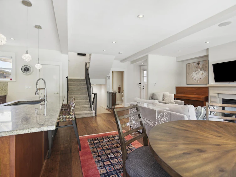 1612 St. Andrews Avenue, North Vancouver, BC, V7L 3L6 - 12