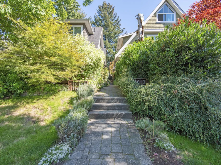 1612 St. Andrews Avenue, North Vancouver, BC, V7L 3L6 - 35