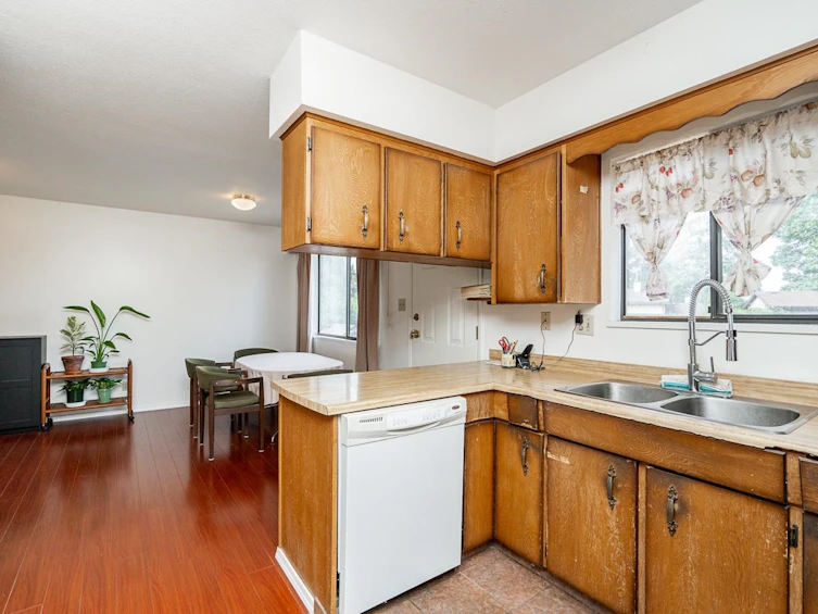 6135 Ashworth Avenue, Burnaby, BC, V5E 3T8 - 9