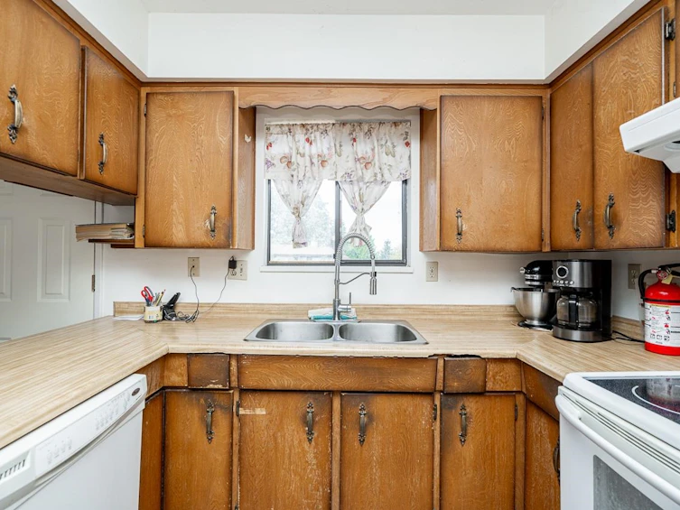 6135 Ashworth Avenue, Burnaby, BC, V5E 3T8 - 10