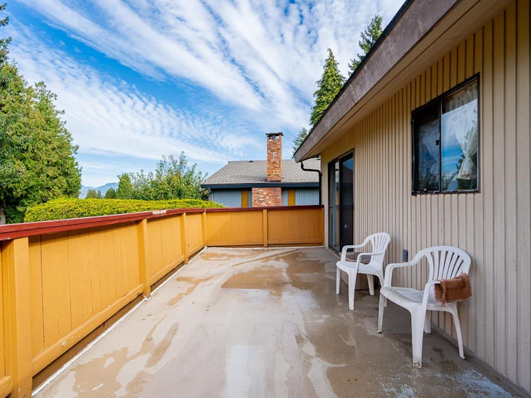 6135 Ashworth Avenue, Burnaby, BC, V5E 3T8 - 16