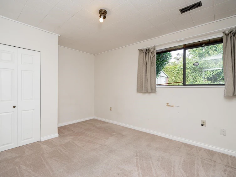 6135 Ashworth Avenue, Burnaby, BC, V5E 3T8 - 30