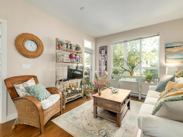 212-15428 31 Avenue, Surrey, BC, V3Z 3W4 - 3