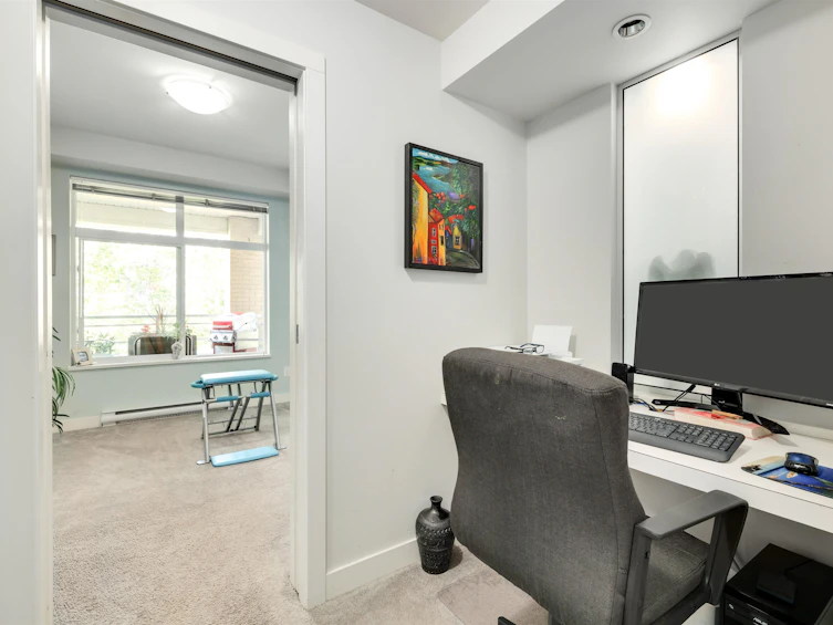 212-15428 31 Avenue, Surrey, BC, V3Z 3W4 - 15