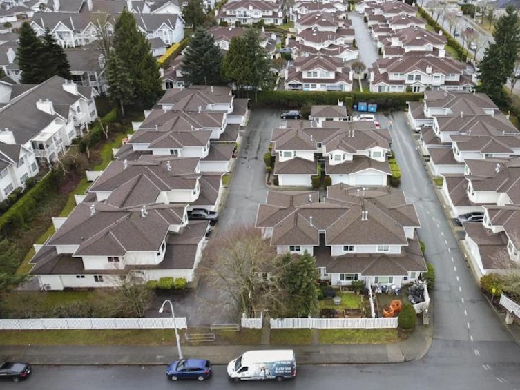104-9177 154, Surrey, BC, V3R 9G8 - 28