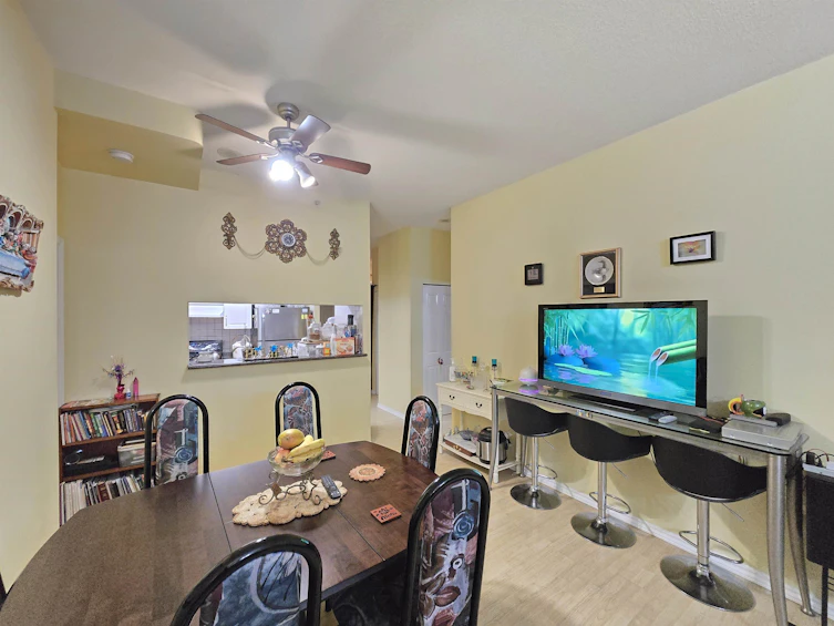 101-5189 Gaston Street, Vancouver, BC, V5R 6C7 - 4