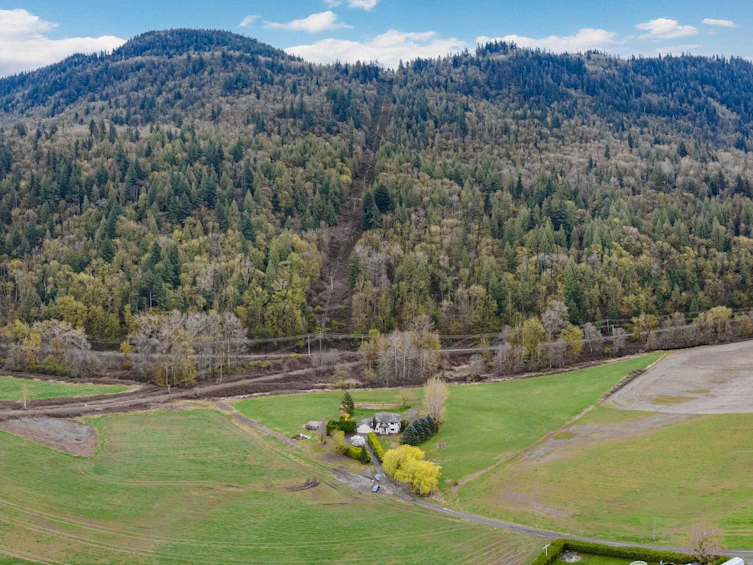 40218 Wells Line Road, Abbotsford, BC, V3G 2K7 - 7