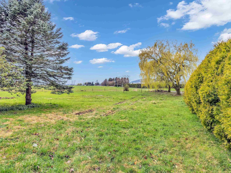 40218 Wells Line Road, Abbotsford, BC, V3G 2K7 - 16