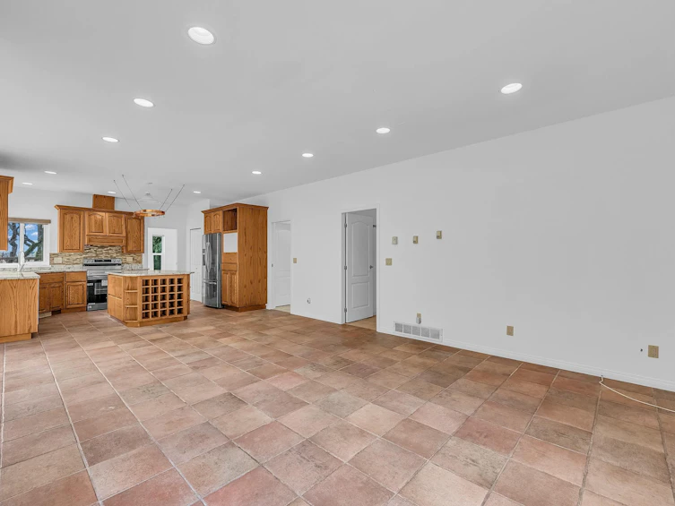 40218 Wells Line Road, Abbotsford, BC, V3G 2K7 - 26