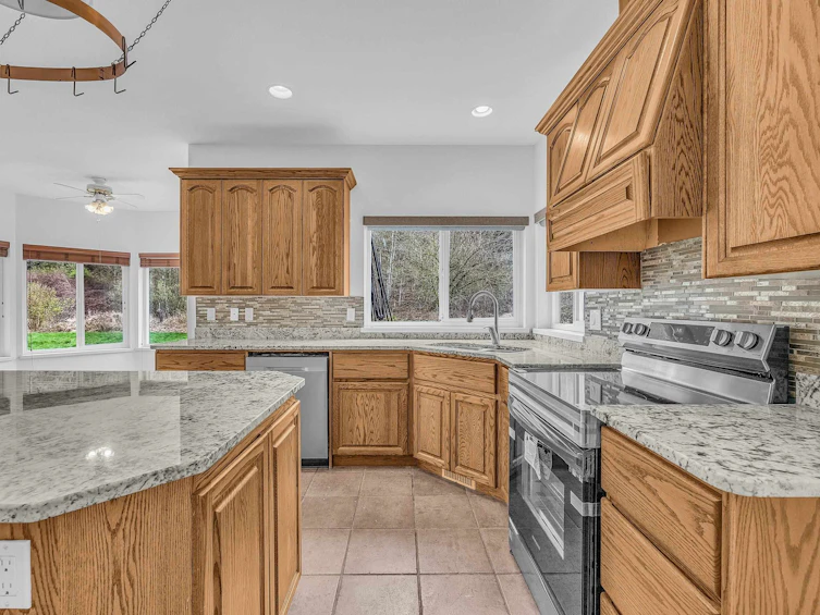 40218 Wells Line Road, Abbotsford, BC, V3G 2K7 - 32