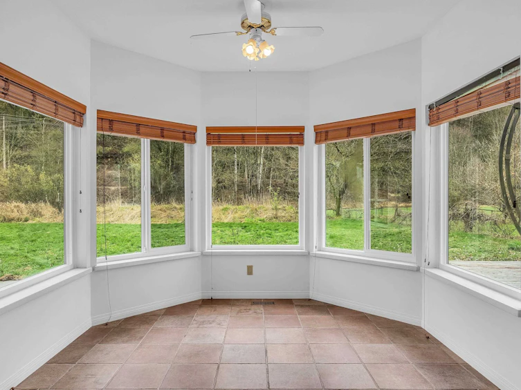 40218 Wells Line Road, Abbotsford, BC, V3G 2K7 - 33
