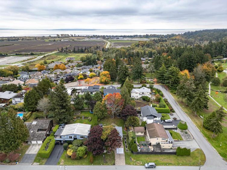 250 54a Street, Delta, BC, V4M 3J3 - 35