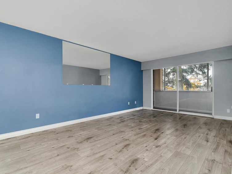 215A-8635 120 Street, Delta, BC, V4C 6R5 - 5