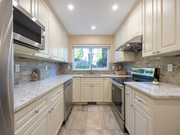 11-5111 Maple Road, Richmond, BC, V7E 5Z7 - 5