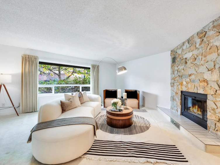 7137 Camano Street, Vancouver, BC, V5S 4B8 - 2
