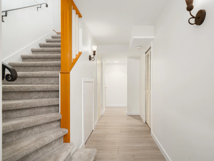1005 Beaumont Drive, North Vancouver, BC, V7R 1P8 - 22