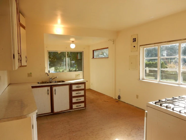 1662 Field Road, Sechelt, BC, V7Z 0B1 - 7
