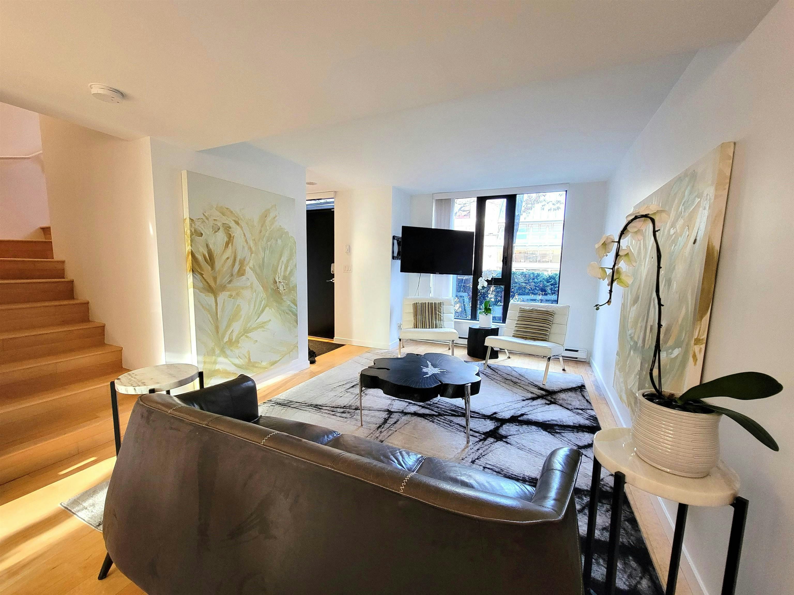 973 Mainland Street, Vancouver, BC, V6B 1T2