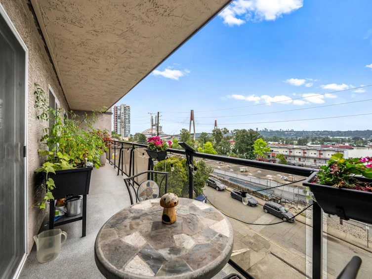 213-312 Carnarvon Street, New Westminster, BC, V3L 5H6
