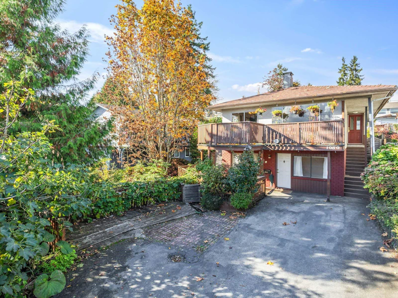 1080 Cloverley Street, North Vancouver BC V7L 1N5