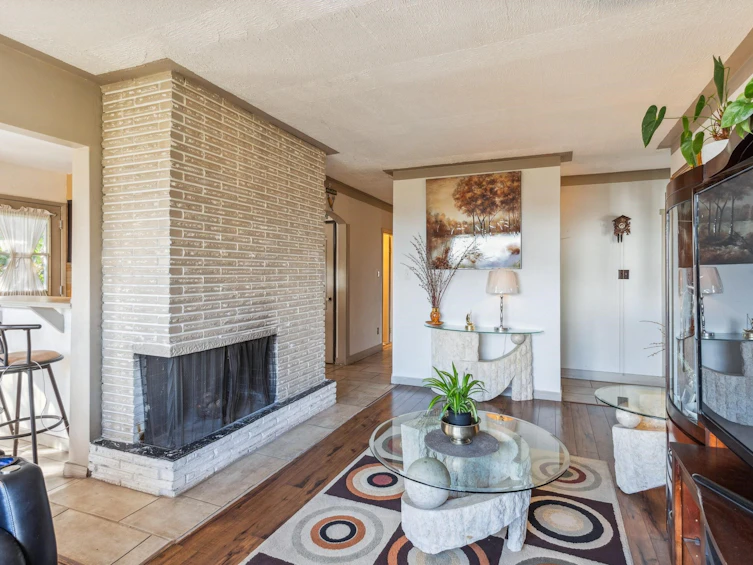 1080 Cloverley Street, North Vancouver, BC, V7L 1N5 - 4