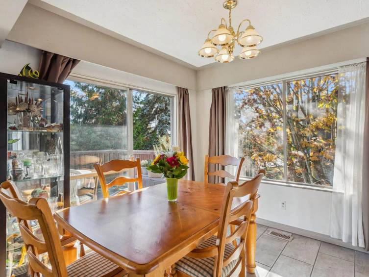 1080 Cloverley Street, North Vancouver, BC, V7L 1N5 - 6