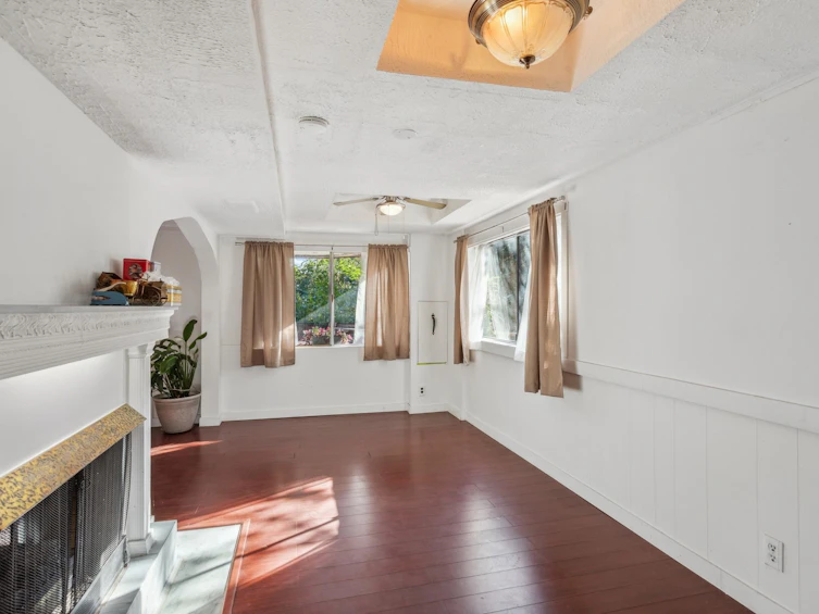 1080 Cloverley Street, North Vancouver, BC, V7L 1N5 - 23