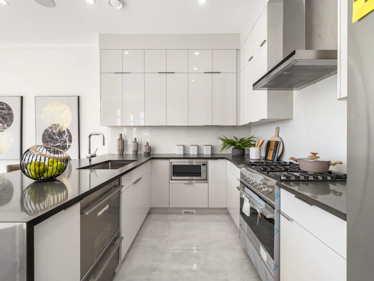 9335 Mccutcheon Place, Richmond, BC, V7A 4Z2 - 10