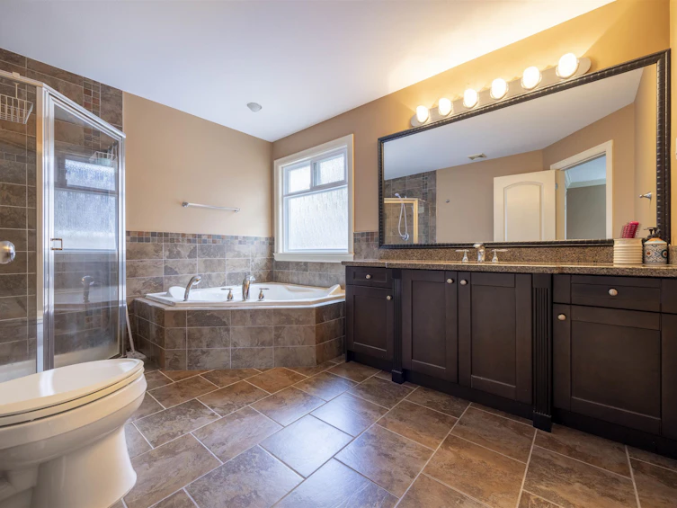 19318 73 Avenue, Surrey, BC, V4N 5Y1 - 19