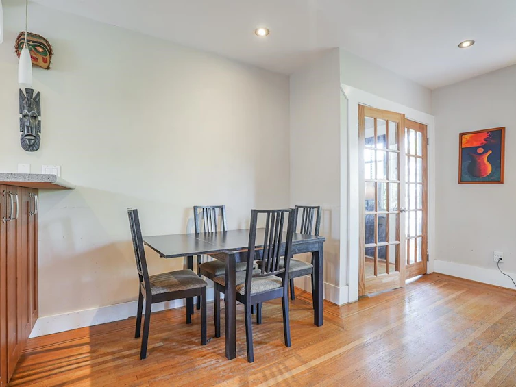 2770 W 5th Avenue, Vancouver, BC, V6K 1T4 - 4