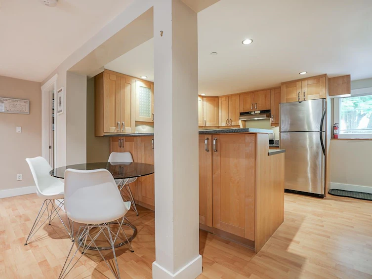 2770 W 5th Avenue, Vancouver, BC, V6K 1T4 - 9